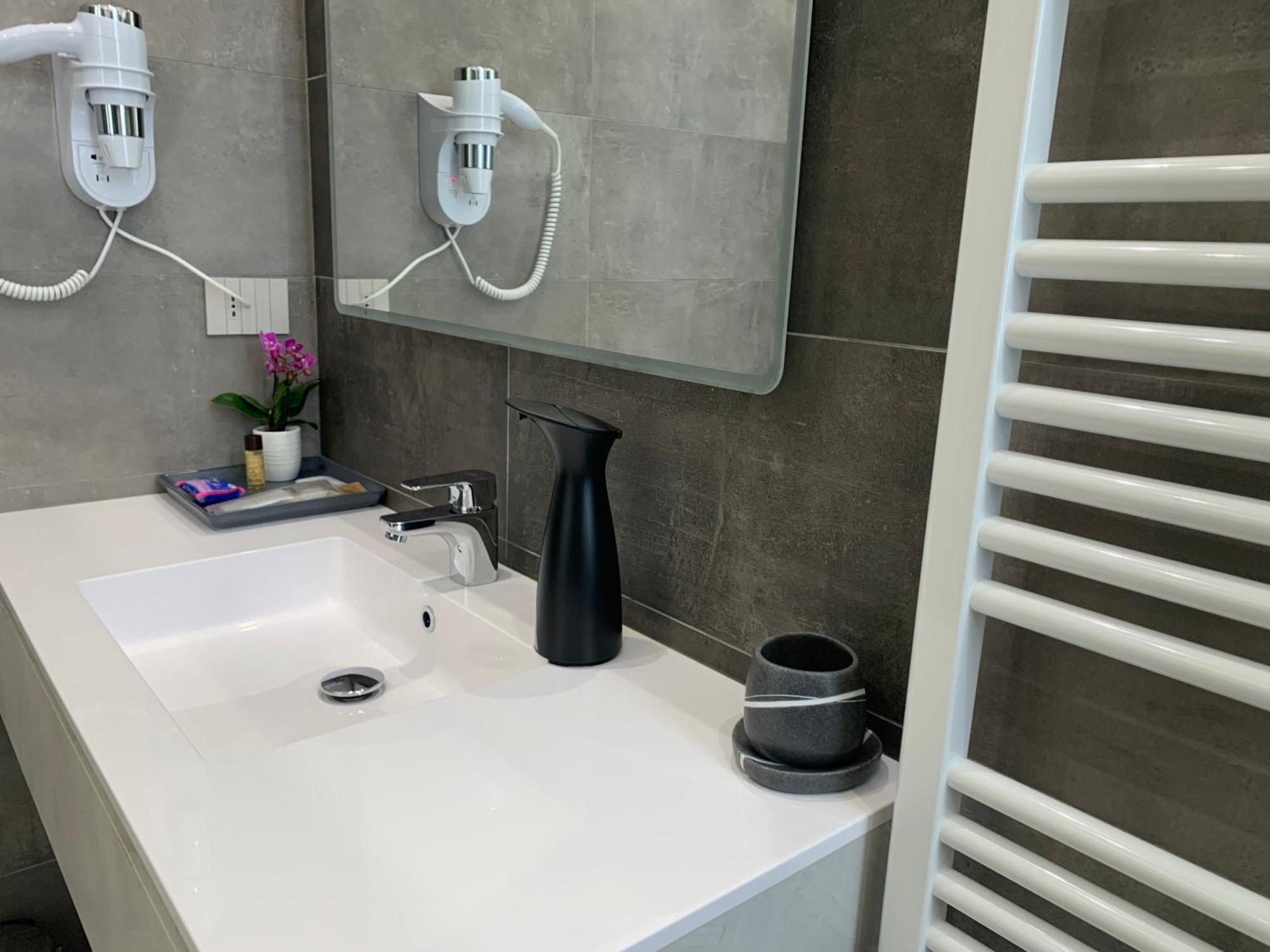 Ripa150 - Smart Apartament Milano - Prada Bocconi Ieo Ied Forum Assago Navigli Duomo15Min מראה חיצוני תמונה